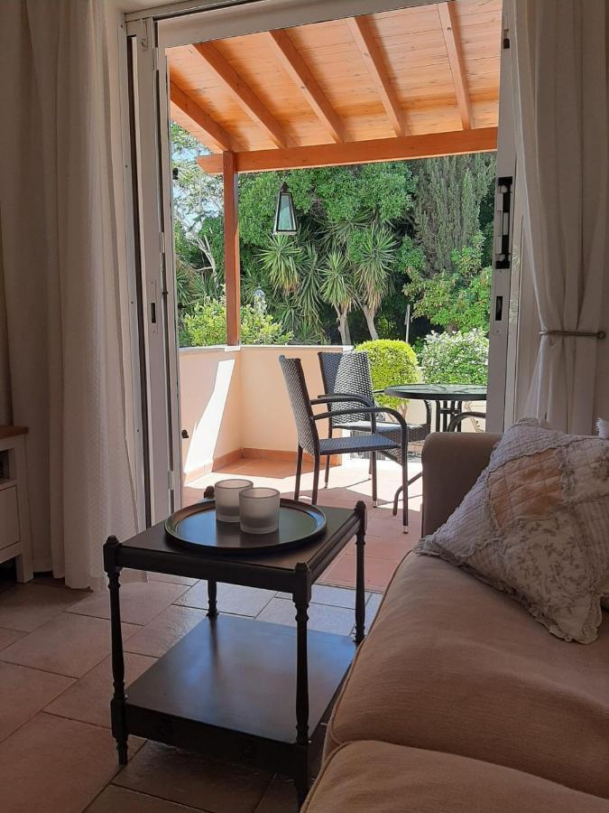 Limnaria Deluxe Maisonette Paphos ภายนอก รูปภาพ